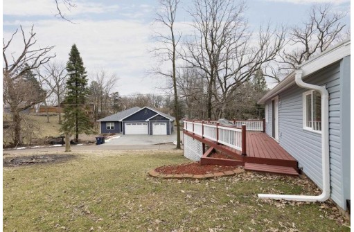 W9354 Oakland Road, Cambridge, WI 53523