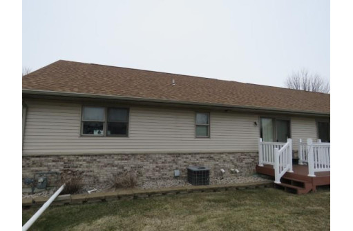 304 County Park Rd, Waupun, WI 53963