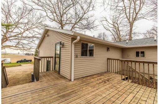 7696 Schneider Rd, Middleton, WI 53562