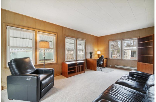 46 S Meadow Ln, Madison, WI 53705