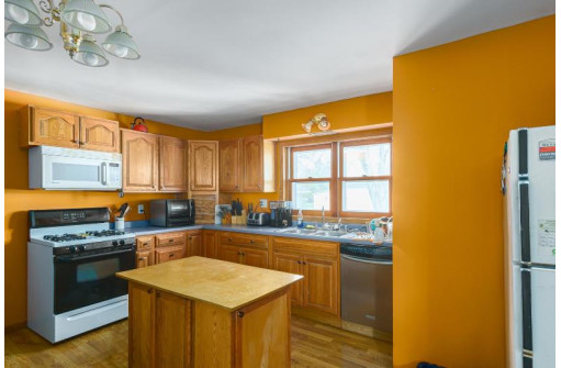 319 E Oak Street, Juneau, WI 53039