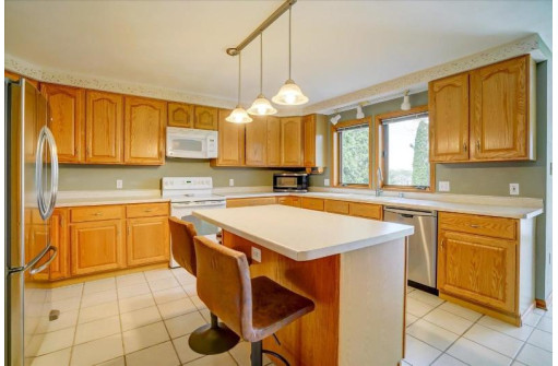 1133 Virdon Drive, Sun Prairie, WI 53590