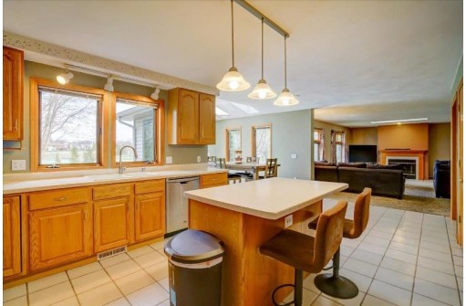 1133 Virdon Drive, Sun Prairie, WI 53590