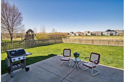 1348 Brown Bear Way, Sun Prairie, WI 53590