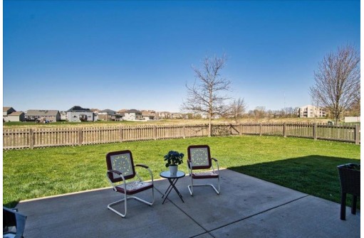 1348 Brown Bear Way, Sun Prairie, WI 53590