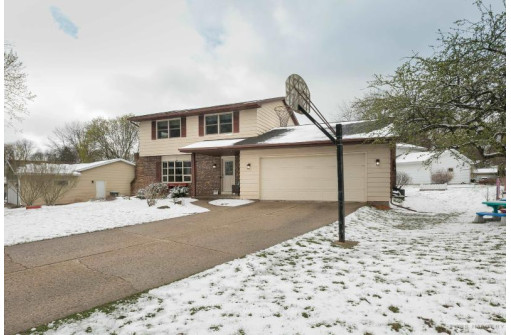 210 Windsor Court, Madison, WI 53714