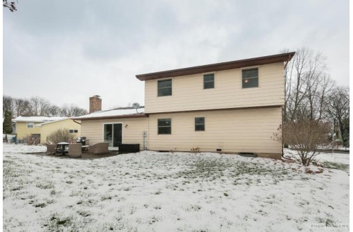 210 Windsor Court, Madison, WI 53714