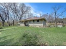 E2909 W Laudon Rd, Lone Rock, WI 53556