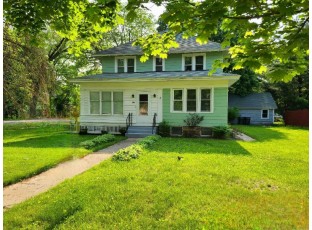 706 S Main St Westfield, WI 53964