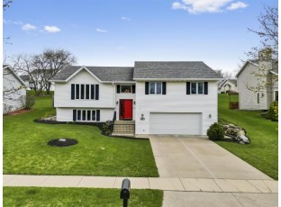 629 S 1st St Mount Horeb, WI 53572