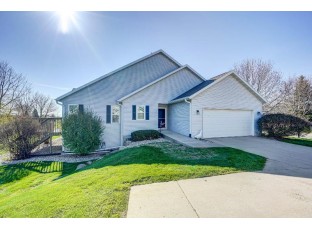 3058 Edmonton Dr Sun Prairie, WI 53590