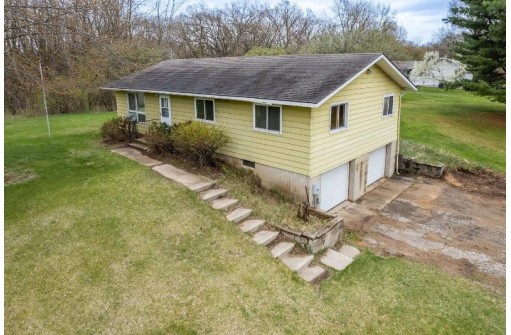 W8115 County Road P, Pardeeville, WI 53954