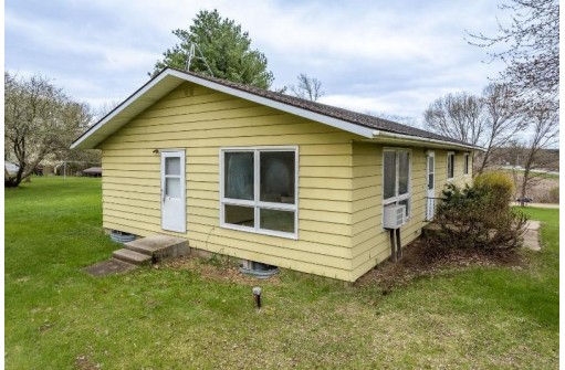 W8115 County Road P, Pardeeville, WI 53954