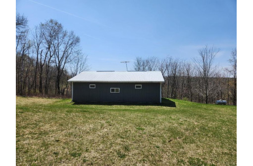 15203 Ideal Rd, Fennimore, WI 53809