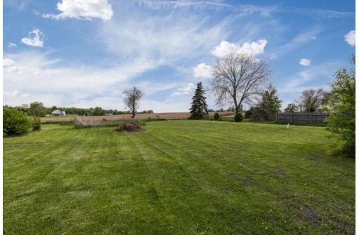 1789 County Road V, Columbus, WI 53925