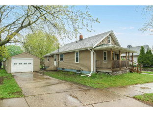 1407 Woodman Rd Janesville, WI 53545