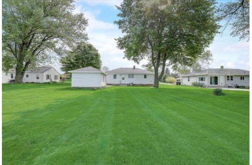 809 S Main Street, Lake Mills, WI 53551