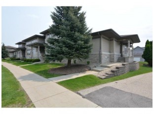 1585 Smithfield Drive Sun Prairie, WI 53590