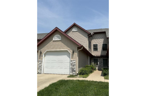 441 Eberlein Court 7, Mauston, WI 53948