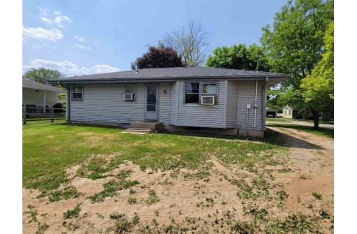 406 Wilcox Street, Fort Atkinson, WI 53538