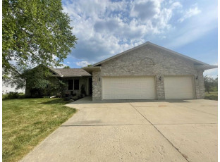 552 Meadowlark Lane Portage, WI 53901