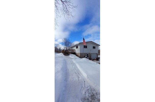 32881 Robin Hollow Road, Cazenovia, WI 53924