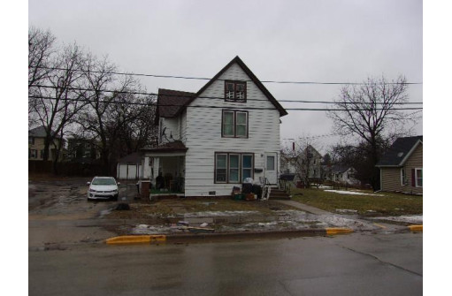 180 N Hickory Street, Platteville, WI 53818-0000