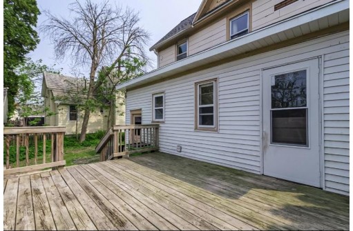 414 W 3rd Street, Beaver Dam, WI 53916-1514