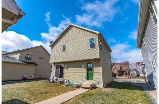 3805 Stonebridge Drive, Madison, WI 53719