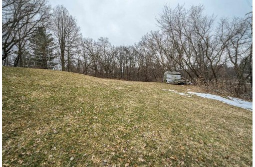 N4254 County Road H, Elroy, WI 53929