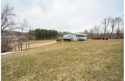 N4254 County Road H, Elroy, WI 53929