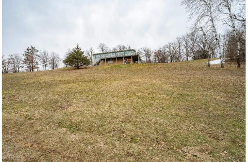 N4254 County Road H, Elroy, WI 53929