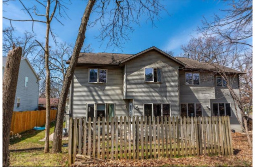 1043 N Thompson Drive, Madison, WI 53704