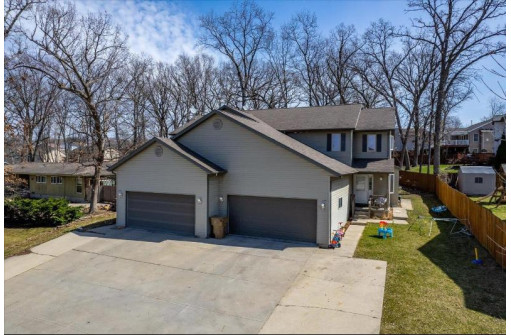 1043 N Thompson Drive, Madison, WI 53704