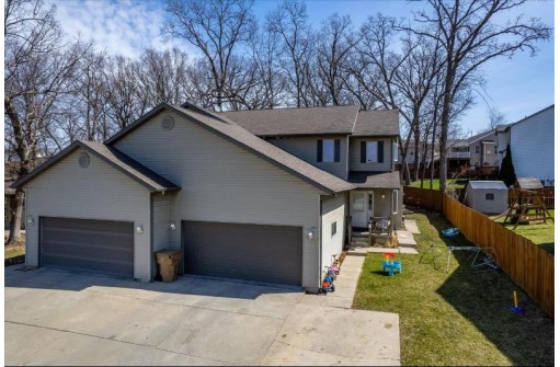 1043 N Thompson Drive, Madison, WI 53704