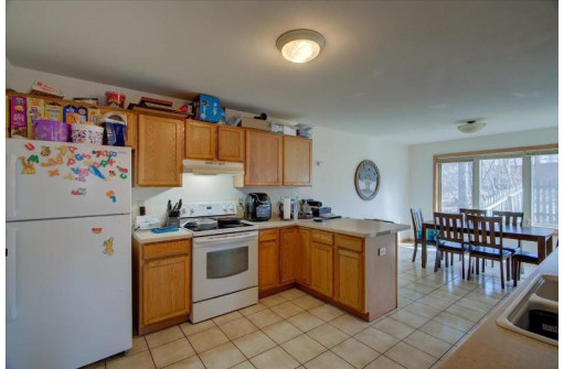 1043 N Thompson Drive, Madison, WI 53704