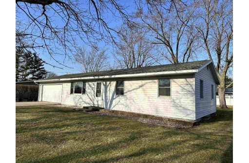 1007 S 15th Street, Prairie Du Chien, WI 53821-2319