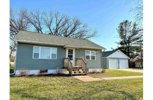 1220 E Lapointe Street, Prairie Du Chien, WI 53821