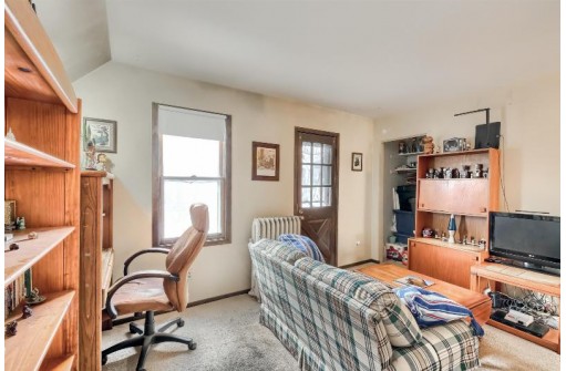 111 N Blair Street, Madison, WI 53703