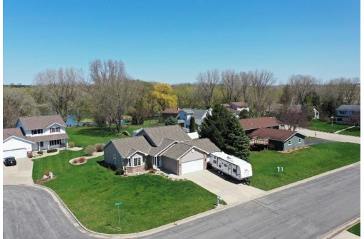 506 Lynnbrook Drive, DeForest, WI 53532