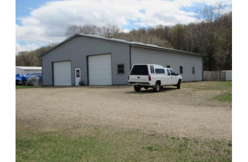 W6249 Highway 33, Pardeeville, WI 53954