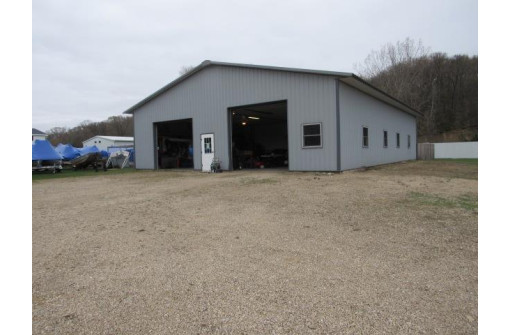 W6249 Highway 33, Pardeeville, WI 53954