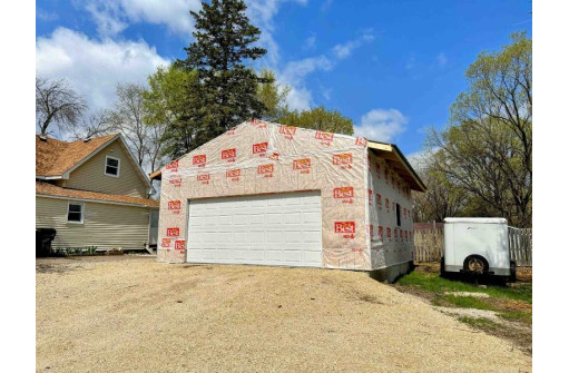 1222 S 7th Street, Prairie Du Chien, WI 53821