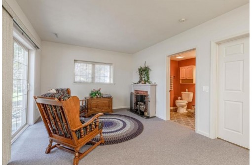 2752 Brooks Ridge Drive, Sun Prairie, WI 53590