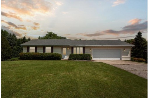 6332 W Burrwood Drive, Janesville, WI 53548