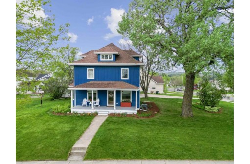 1202 Sugar Maple Lane, Verona, WI 53593