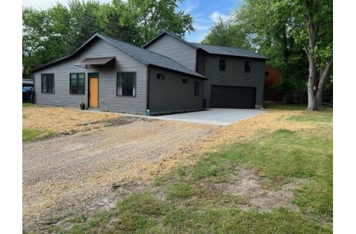 W10936 Lake Point Drive, Lodi, WI 53555