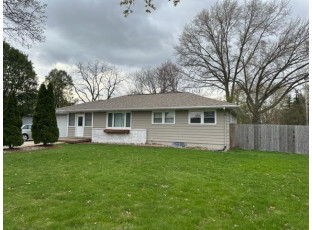 4126 Dwight Drive Madison, WI 53704