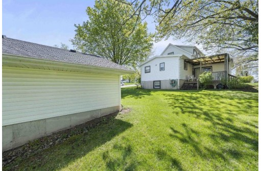 401 Lake Street, Mount Horeb, WI 53572