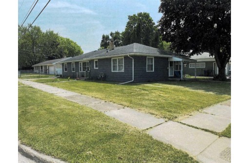 1332 Mt Zion Avenue, Janesville, WI 53545